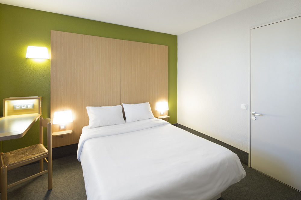 B&B Hotel Goussainville Cdg Екстер'єр фото